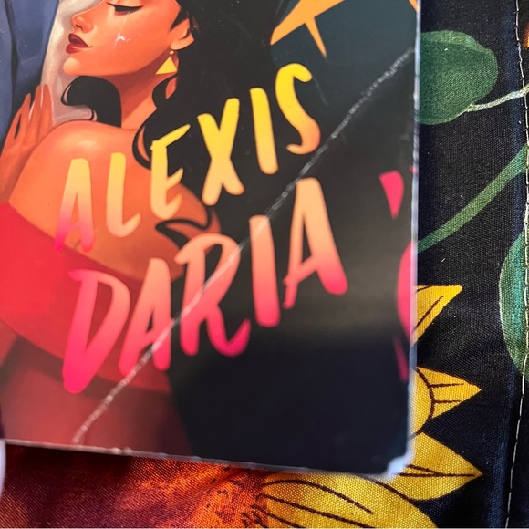 You had me at hello by Alexis Daria - Picture 2 of 4